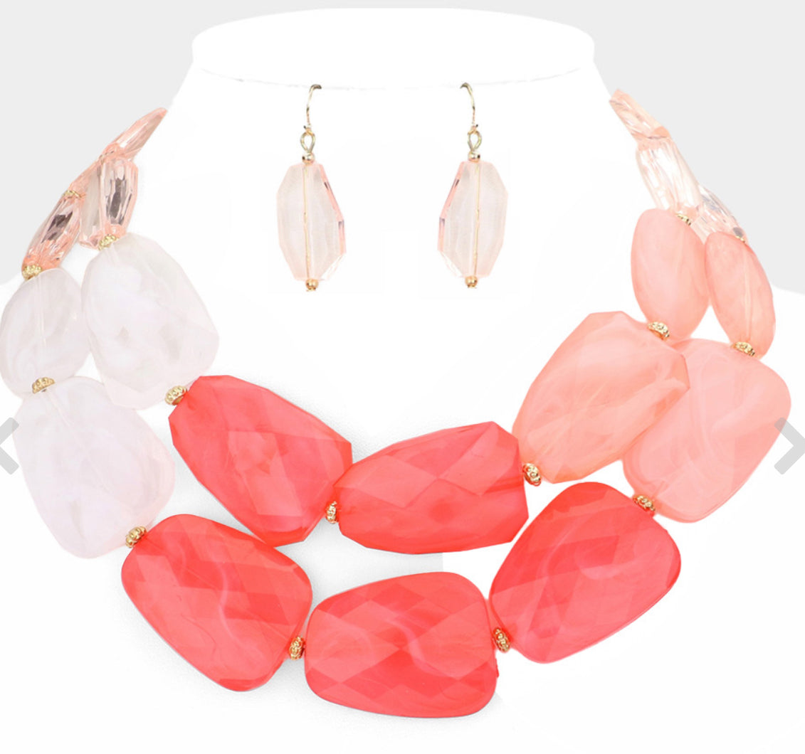 Coral_Tiered Resin Pebble Necklace