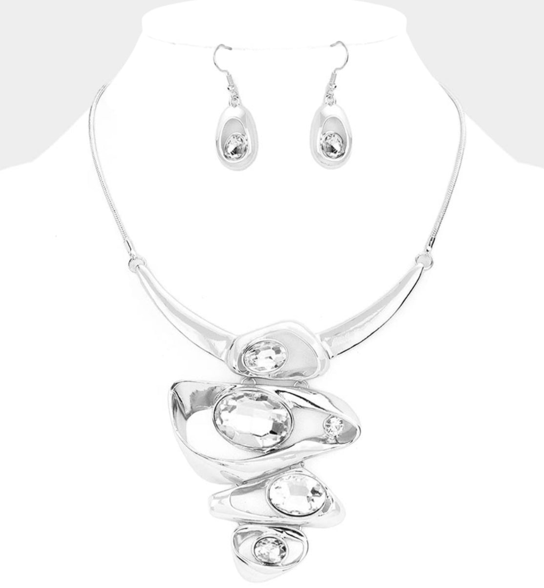 Crystal Oval Metal Necklace