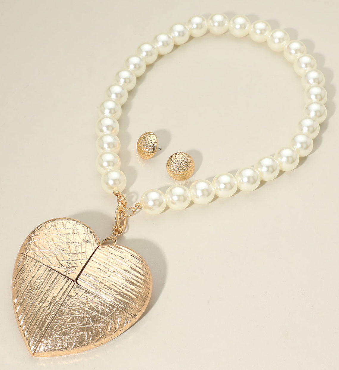Bold Textured Metal Heart Pendant Chunky Pearl Necklace