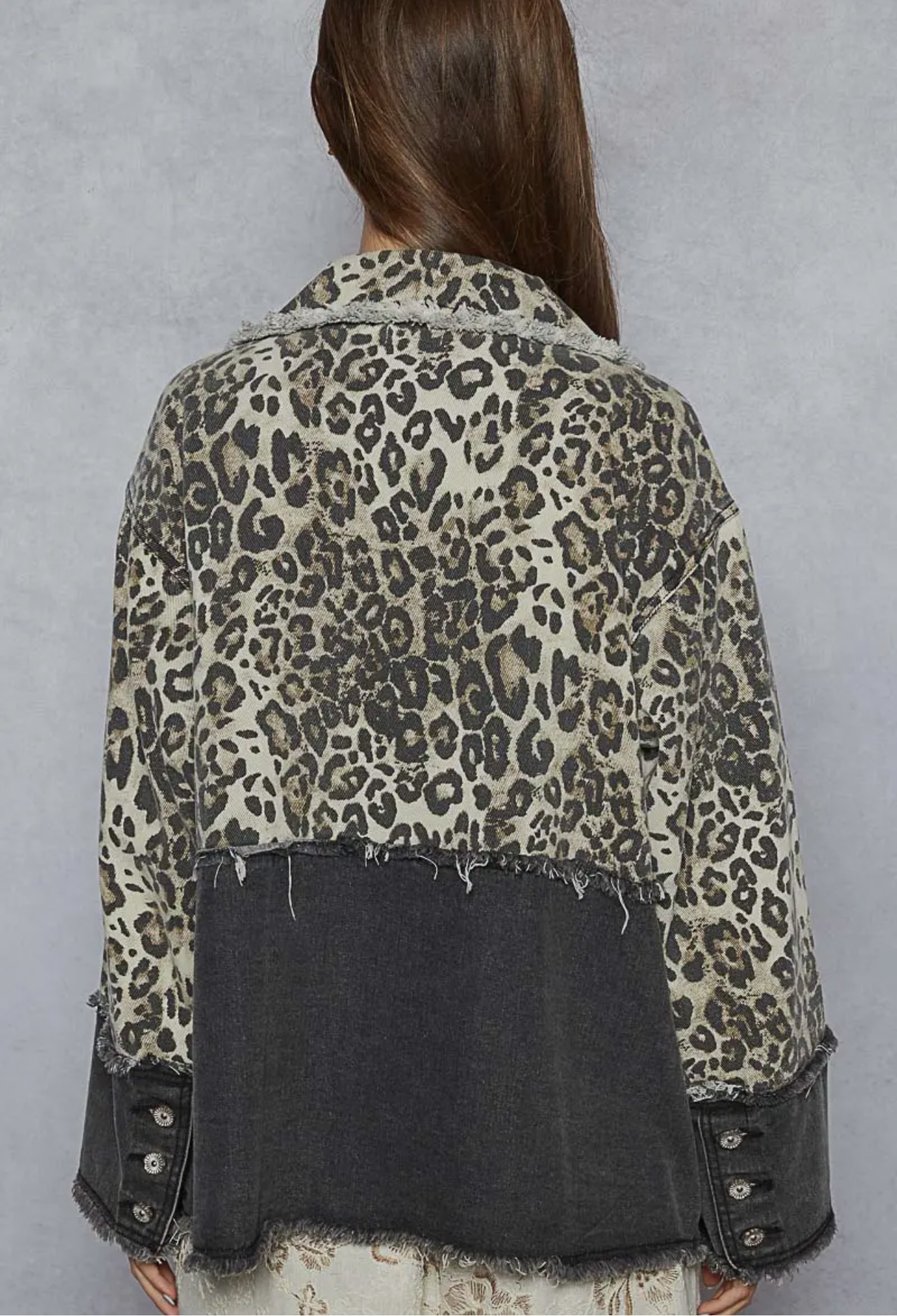 ViVi Leopard/Black V-neck Twill Jacket