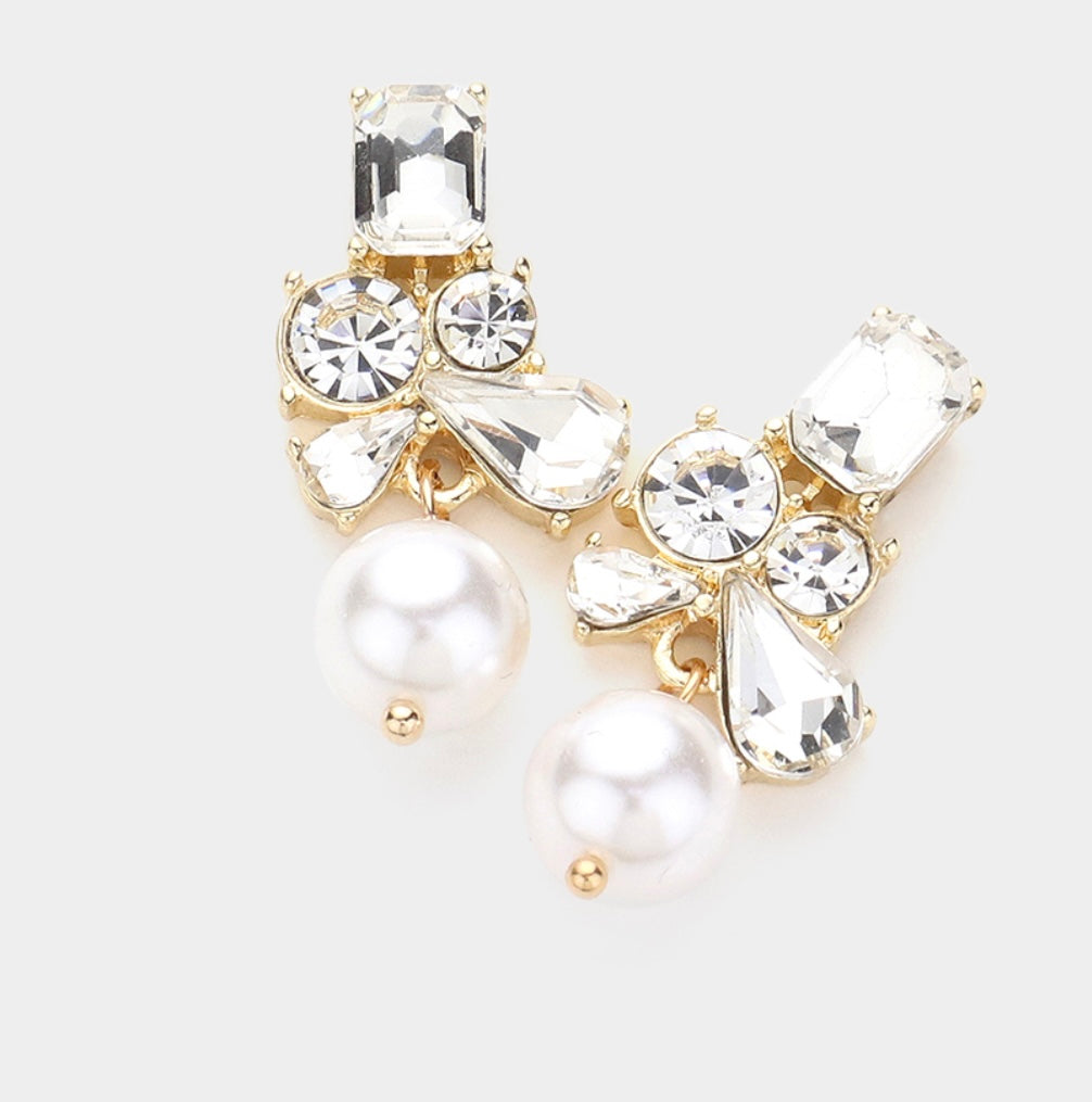 Stone Cluster Pearl Earrings