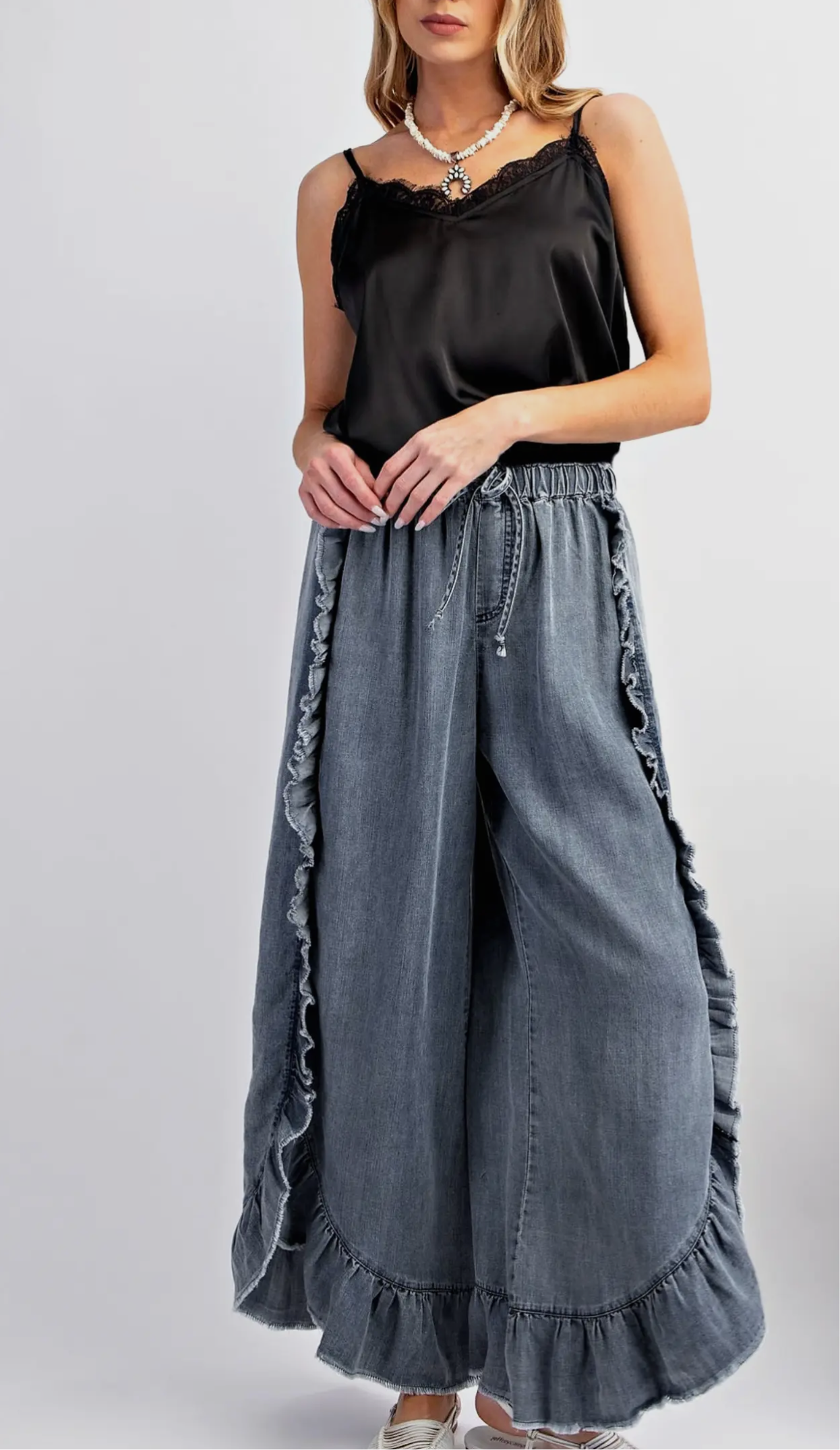 Rian Ruffle Pants