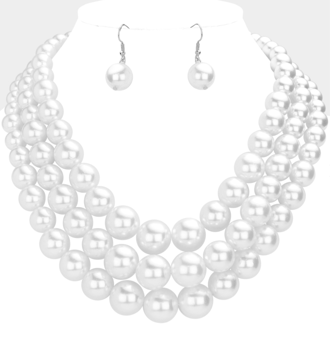 Triple Strand Pearl Chunky Necklace