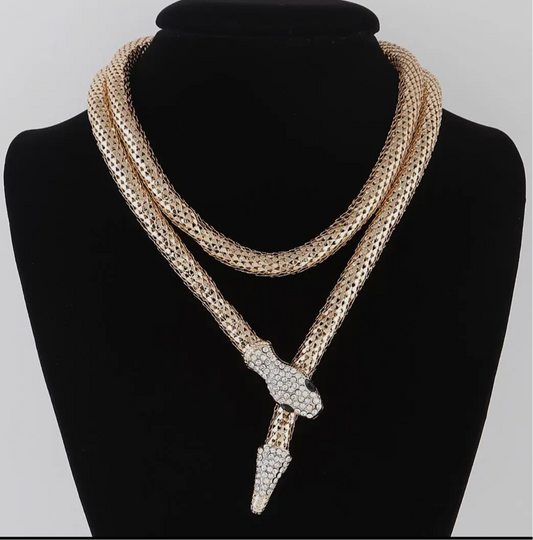 Rhinestone Snake Necklace with Magnetic
