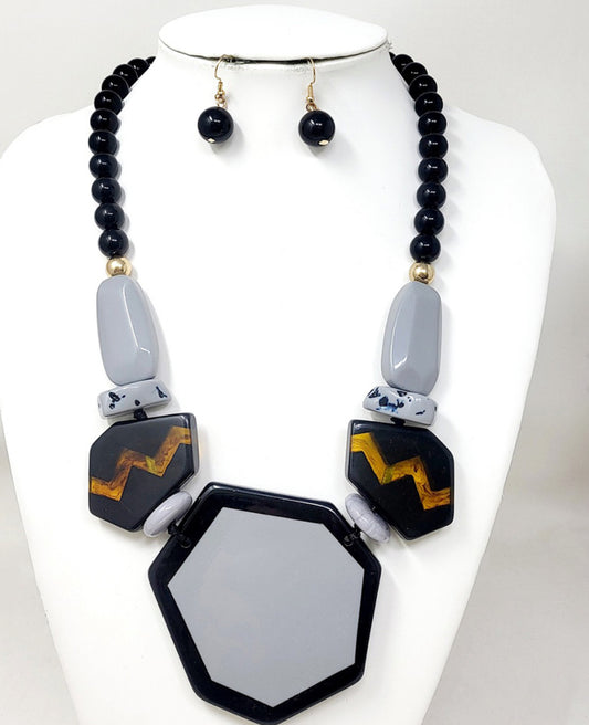 Bold Geometric Resin Statement Necklace_BG