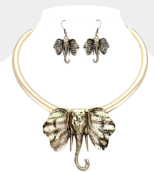 Metal Elephant Accented Necklace