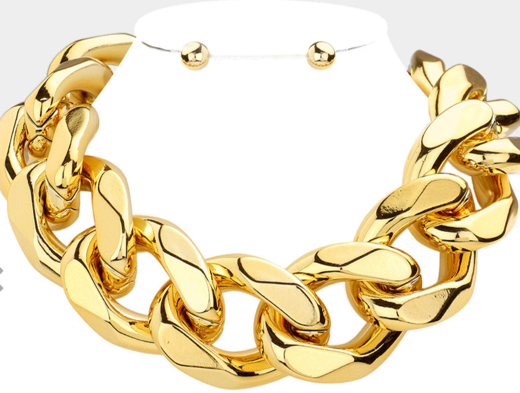 Gold Bold Chain Link Necklace