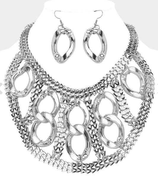 Chunky Chain Embellished Statement Necklace