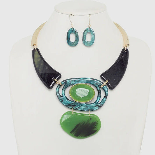 Green  ACRYLIC Statement SHAPE NECKLACE SET