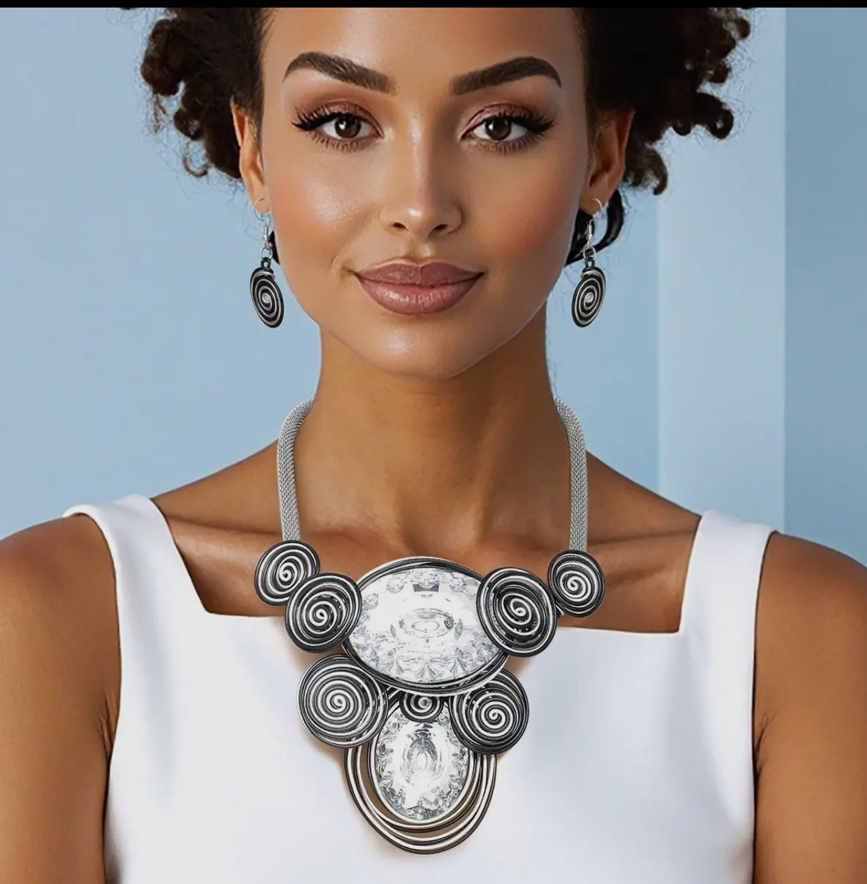 Silver  Bold Double Oval Accented Metal Wire Statement Necklace_GB