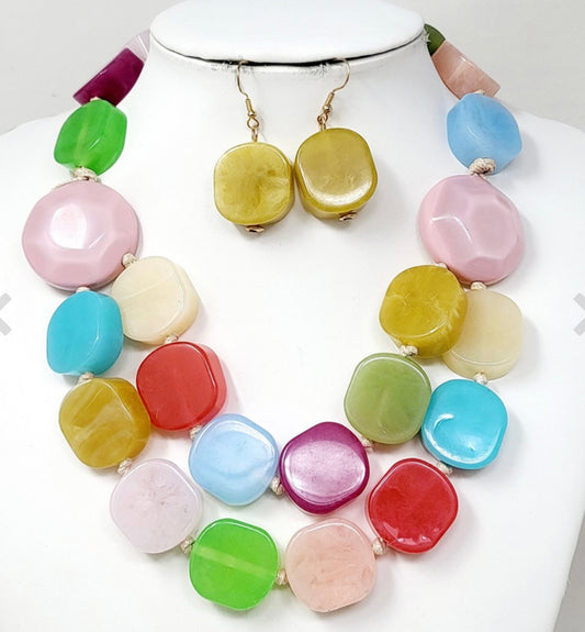 Chunky Resin Pebble Beaded Statement Necklace_Multi Color