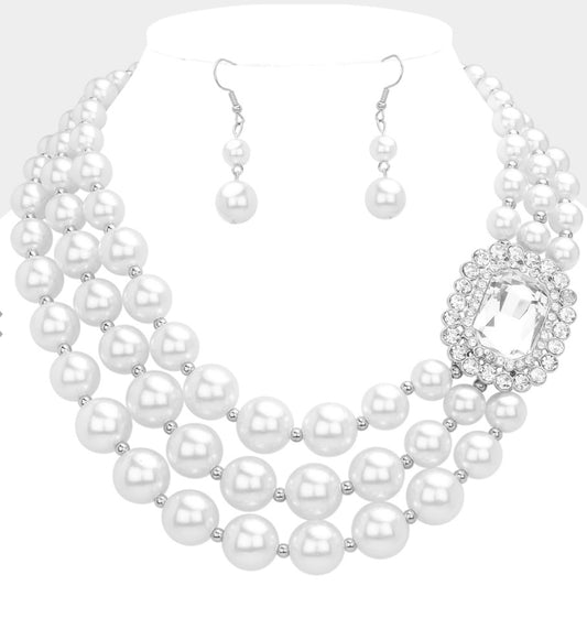 Rectangle Cluster Triple Pearl Layered Statement Necklace_Silver