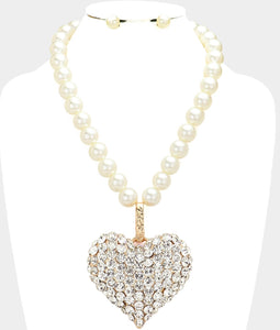 Gold Stone Paved Heart Pendant Pearl Necklace