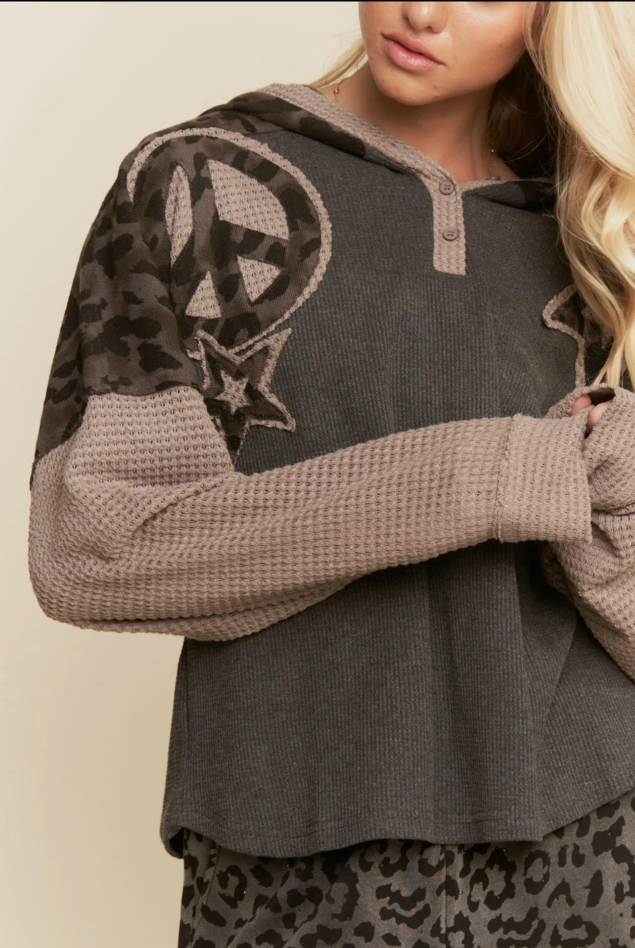 Star Peace Patch Work Hoodie Top