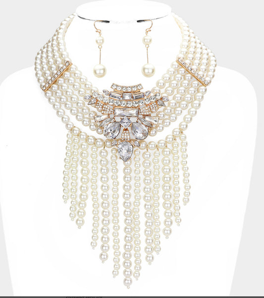 Stone Embellished Pearl Fringe Statemeny Necklace