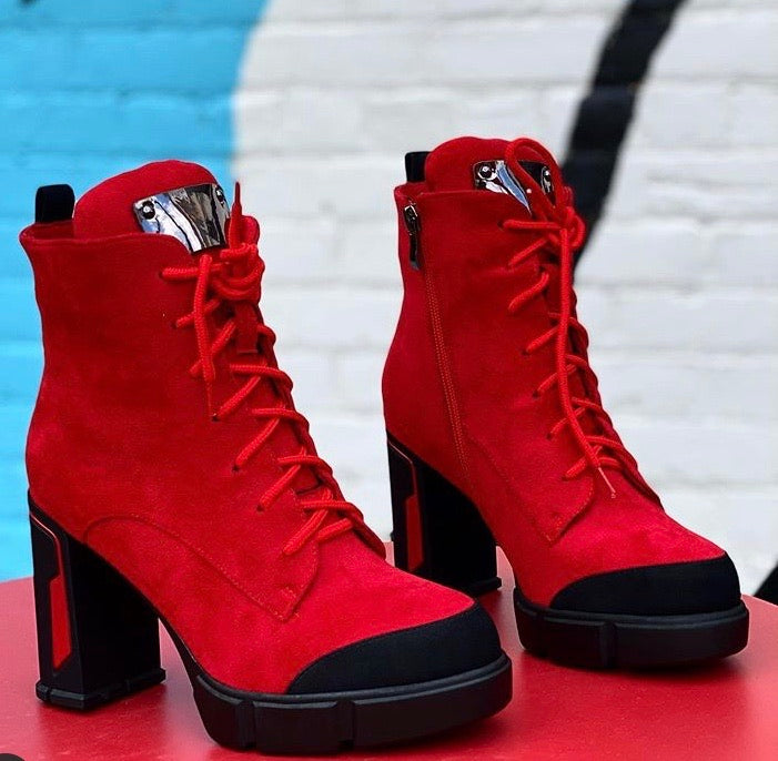 Red Piper Boot